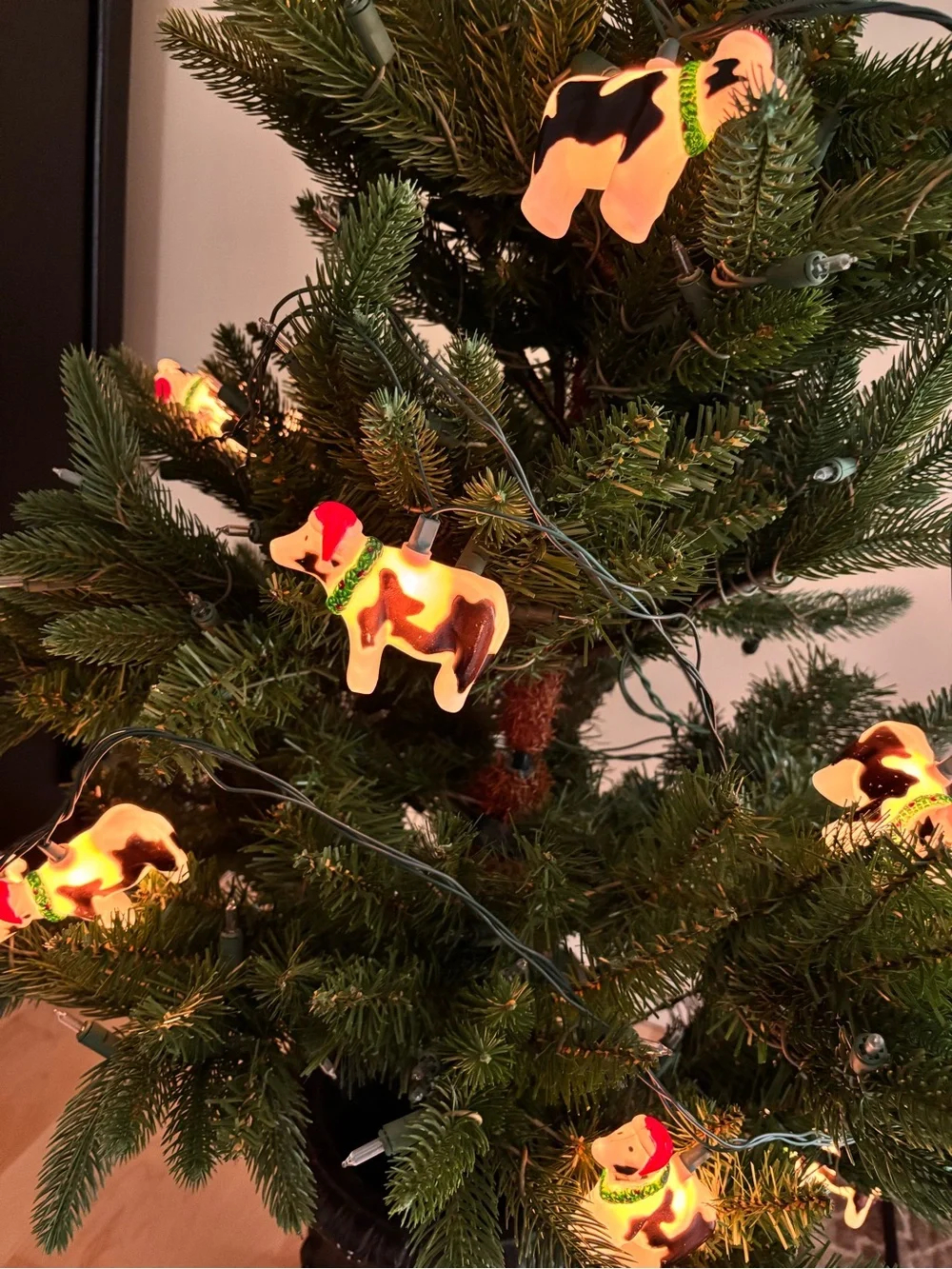 Vintage 1990 Holiday Cow string lights (10 cows)